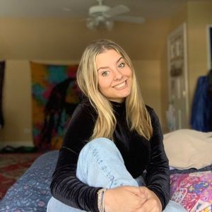 Meet your Posher, Sam